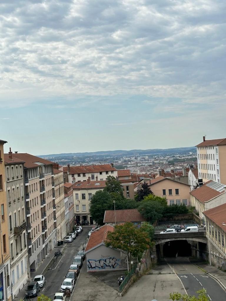 Hôtel de la Croix-Rousse Lião Exterior foto